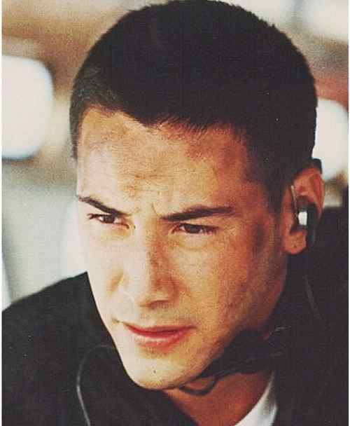 keanu reeves short hair spiky hair