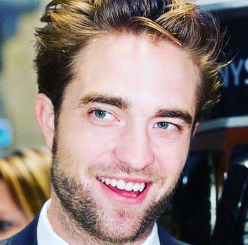 robert pattinson blond hairstyle