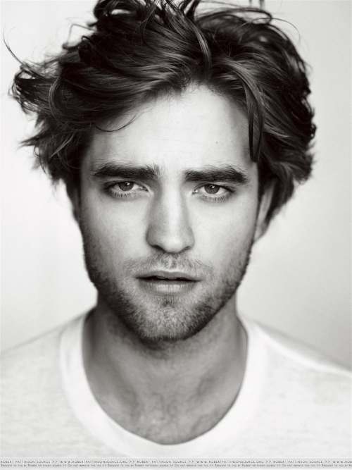 robert pattinson messy hairstyle new