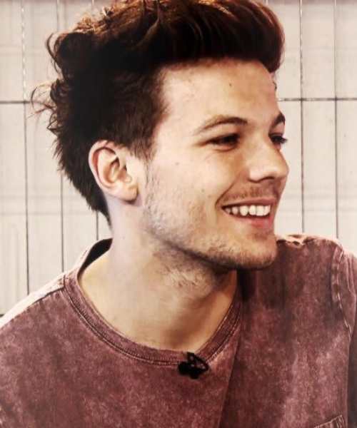 Louis Tomlinson pompadour hairstyles 2018