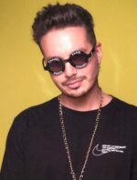 J Balvin Hairstyle - Cool Hairstyles of Colombian Reggaeton Singer ...