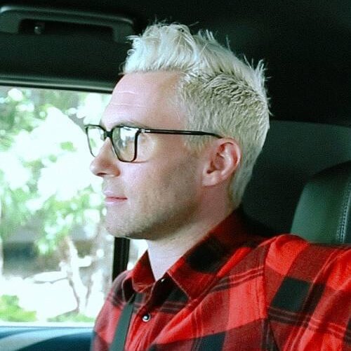 adam levine white haircut