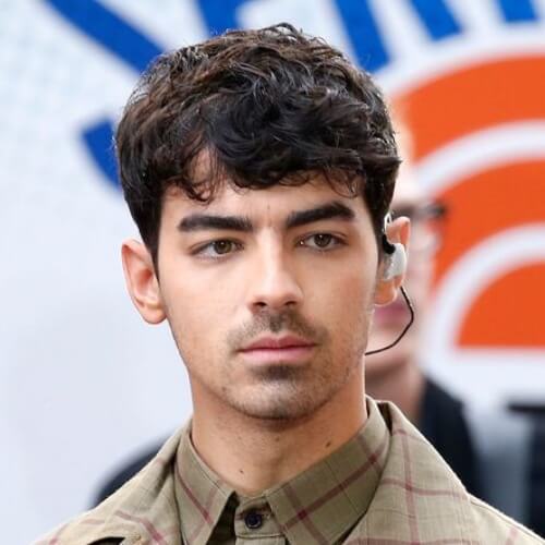 joe jonas messy hair