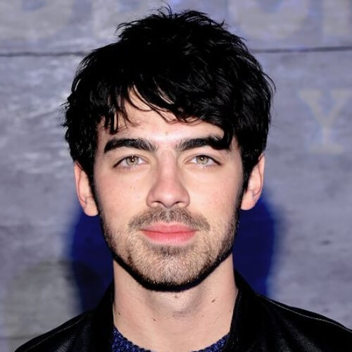 joe jonas messy medium length hair