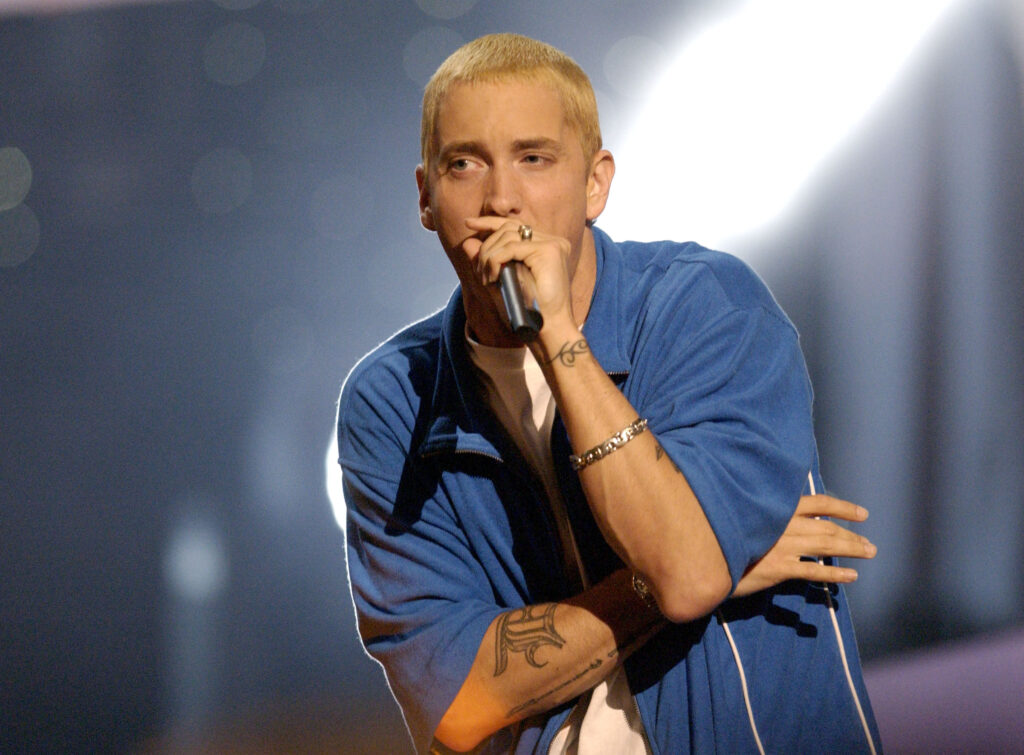 Eminem Haircut - Rapper's Hairstyle - Men's Hairstyles & Haircuts X